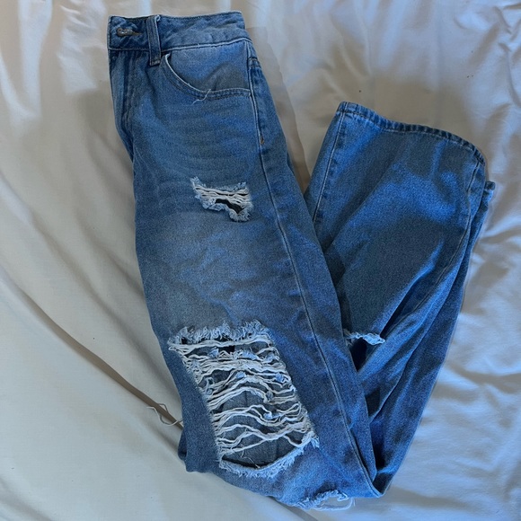 Ripped jeans. - Picture 3 of 3